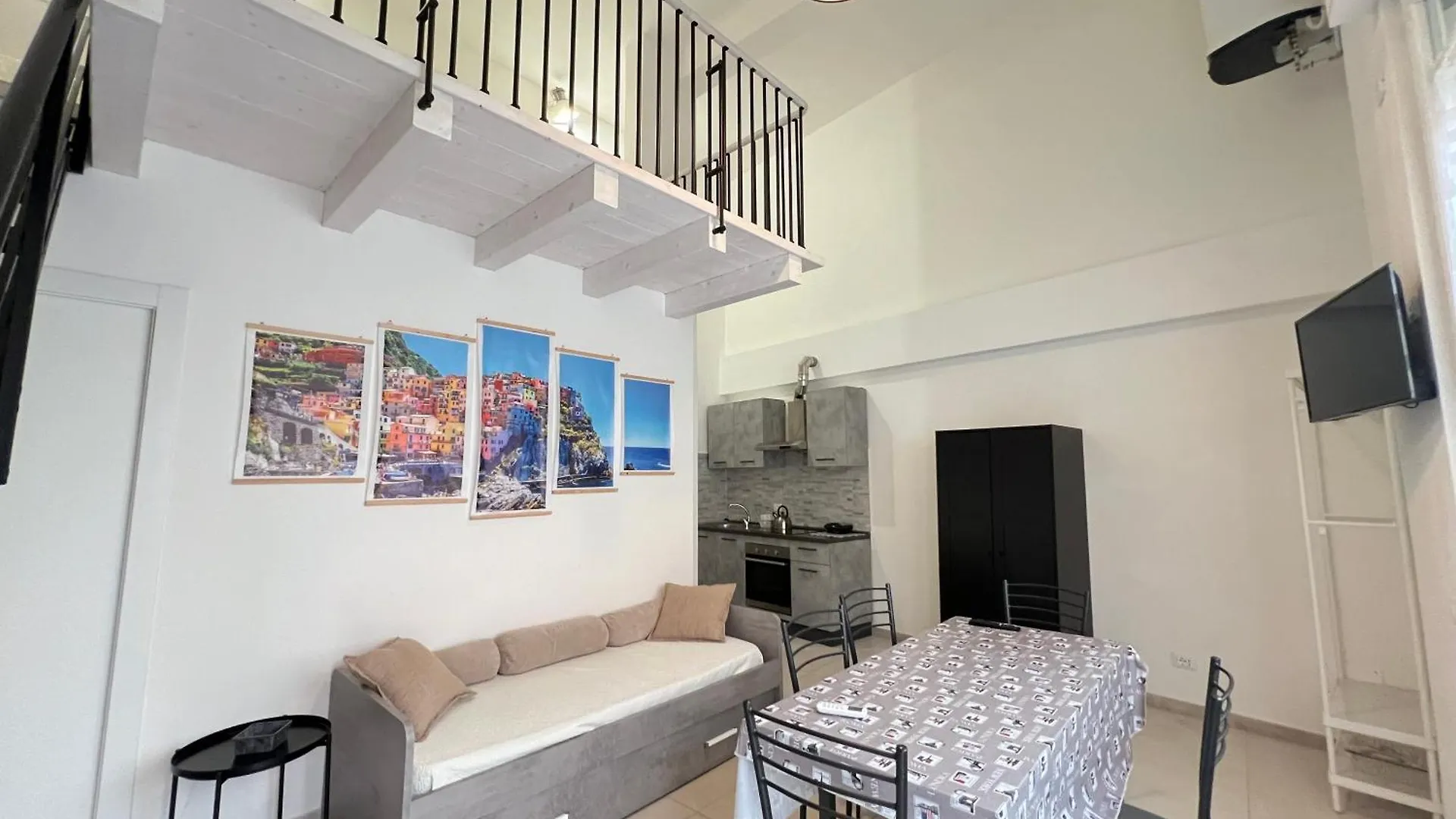 8 Lofts - Apartments - 1 La Spezia Italy