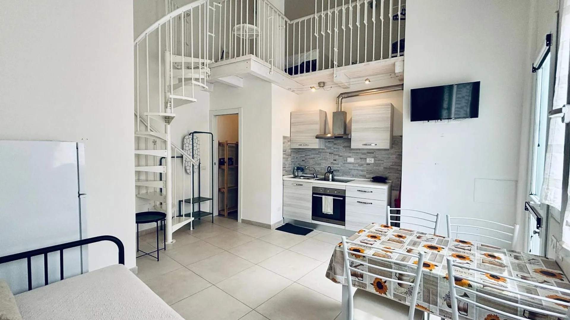 8 Lofts - Apartments - 1 La Spezia
